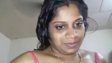 Desi aunty hot nude show