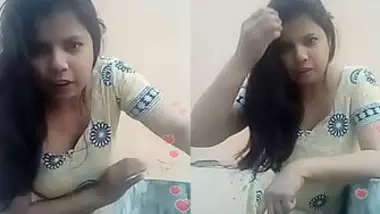 Desi Bhabi Live Cleavage Visible, Bending Babe