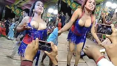 hot desi public mujra record dance