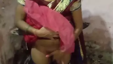 Desi wife romance in room with daver