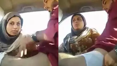 pakistani couple fucking on the car