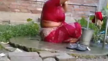 Indian sex mms of bhabhi caught by neighbor