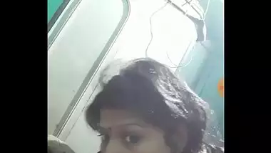 MMS Of Desi Girl Made During Deep Throating