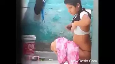 Hidden Cam Showing Desi Girl Bathing In Open