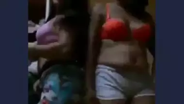 Desi cute girl hot dance