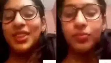 Beautiful Desi Girl Showing On Video Call