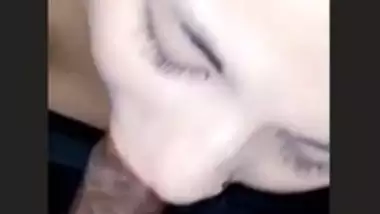 Anam Khan sucking