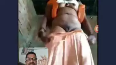 Sexy Bhabi show her big pussy video call with lover