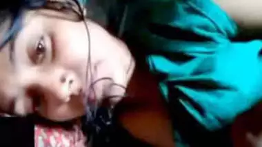 Desi Bhabhi Showing boobs on Video call