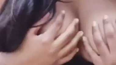 Desi girl show her big boob