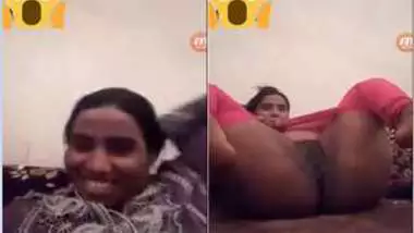 Amateur fatty playfully shows her Desi pussy during XXX video call