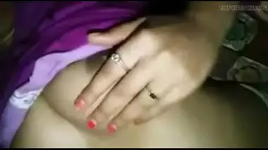 Hot Delhi Girl Showing Boobs And Hairy Pussy