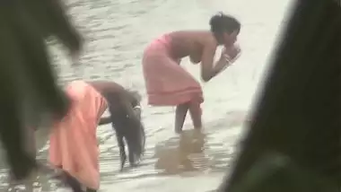 Desi Village Women Bathing In River