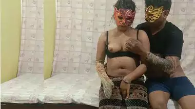 Real XXX Life Desi Couple Sex Leaked Video - Amateur indian porn