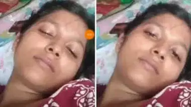 Indian wife flaunts her XXX snatch on camera for an online sex friend