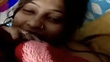 Indian possessor of nose piercing wakes up and shows XXX melons