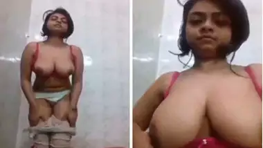 Indian girl gladly shows huge XXX boobs while filming solo sex clip for BF