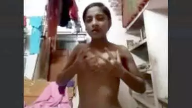 Bengali Kolkata Girl Boob pressing Selfmade Video for Lover