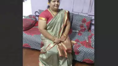 Milk Tanker Aunty Showing On Video Call