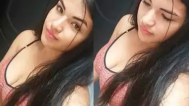 Indian beauty with shaved cunt loves sex and XXX masturbation on camera