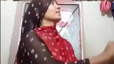 Sexy village bhabhi record naked bathroom video