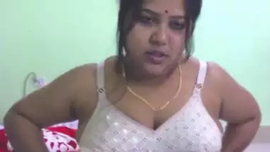 Desi cute bhabi very hot fingering