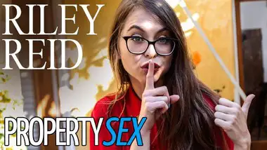 PropertySex - Cool surfer dude bones insanely good-looking landlady