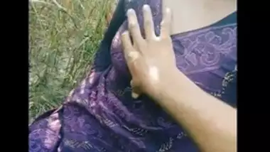 Desi village girl romance with bf outdoor