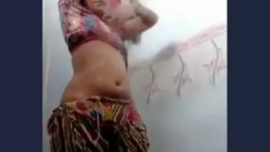 Desi village girl bath video