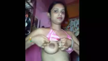 sexy desi girl stripping dress n bra and go topless for bf