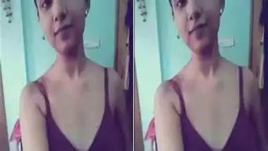 XXX breast of Desi girl deserve to be exposed in self-made porn movie