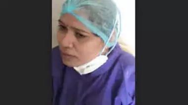 desi nurse sucking doctor dick in hospital