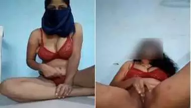 380px x 214px - Love Hides Her Desi Face Under The Fabric And Masturbates Xxx Snatch porn  video