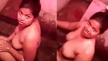 Buddy spies on chubby Desi stepsis who washes XXX curves after sex