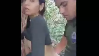 Desi Girl outdoor fucking