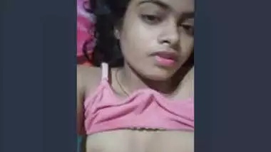 Desi Girl Shows her Boobs and Pussy