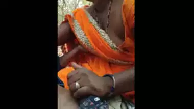 Malli aunt Giving Blowjob Outdoors