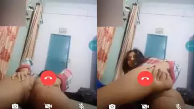 Pakistani girl showing her ass hole on video call