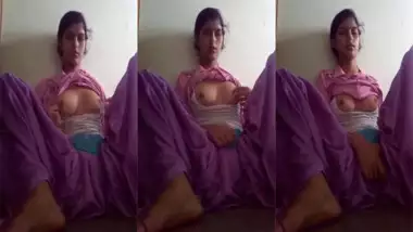 Punjabi teen pussy show video to excite your sensual mood