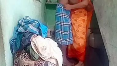 Tamil Priya Aunty Bathroom Sex