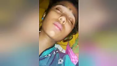 Today Exclusive- Cute Desi Girl Pussy Video Record By Lover