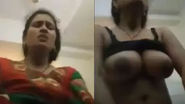 Desi Bhabi moaning hard while riding dick