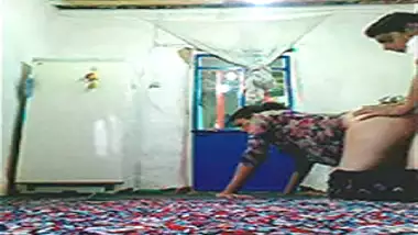 Pakistani sex video of Islamabad wife fucking with neighbor