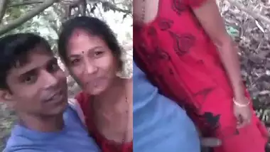 Desi Bhabhi giving handjob to Devar outdoors