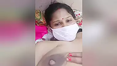 Today Exclusive- Famous Khushboo Bhabhi Bathing And Showing Her Big Boobs Part 2