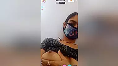 Sexy Desi Bhabhi Shows Boobs