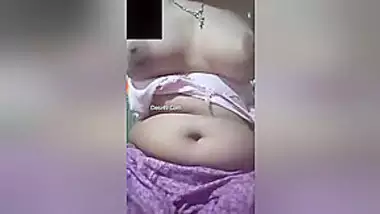 Today Exclusive- Bangla Paid Randi Showing Boobs On Video Call