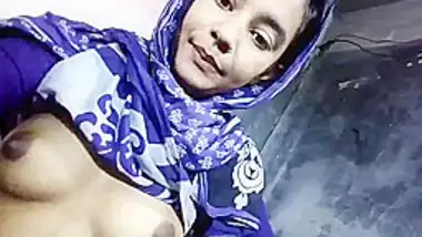 Cute Bangla Girl Showing Her Boobs