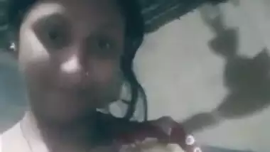 Village bhabhi wet pussy