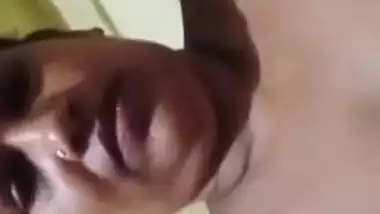 Unsatisfied Indian Boudi Fingering